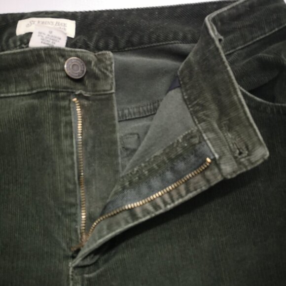 St. John's Bay Stretch Ladies Size 12 Olive Green Straight Legs Corduroy Pants - Picture 8 of 12